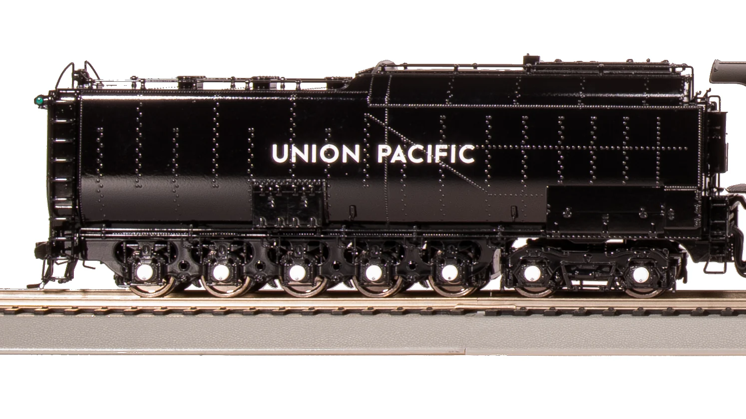 8370 UP Big Boy #4014, Promontory Excursion, Glossy Finish, Challenger Excursion Tender, No-Sound / DCC-Ready, HO - Image 18
